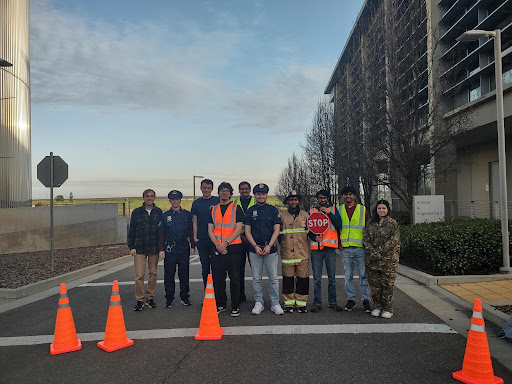 Mi³ Lab interacting with autonomous vehicles as first responders
